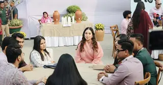 তরুণ প্রজন্মের ভোটারদের সঙ্গে জাইমা রহমানের চায়ের আড্ডা